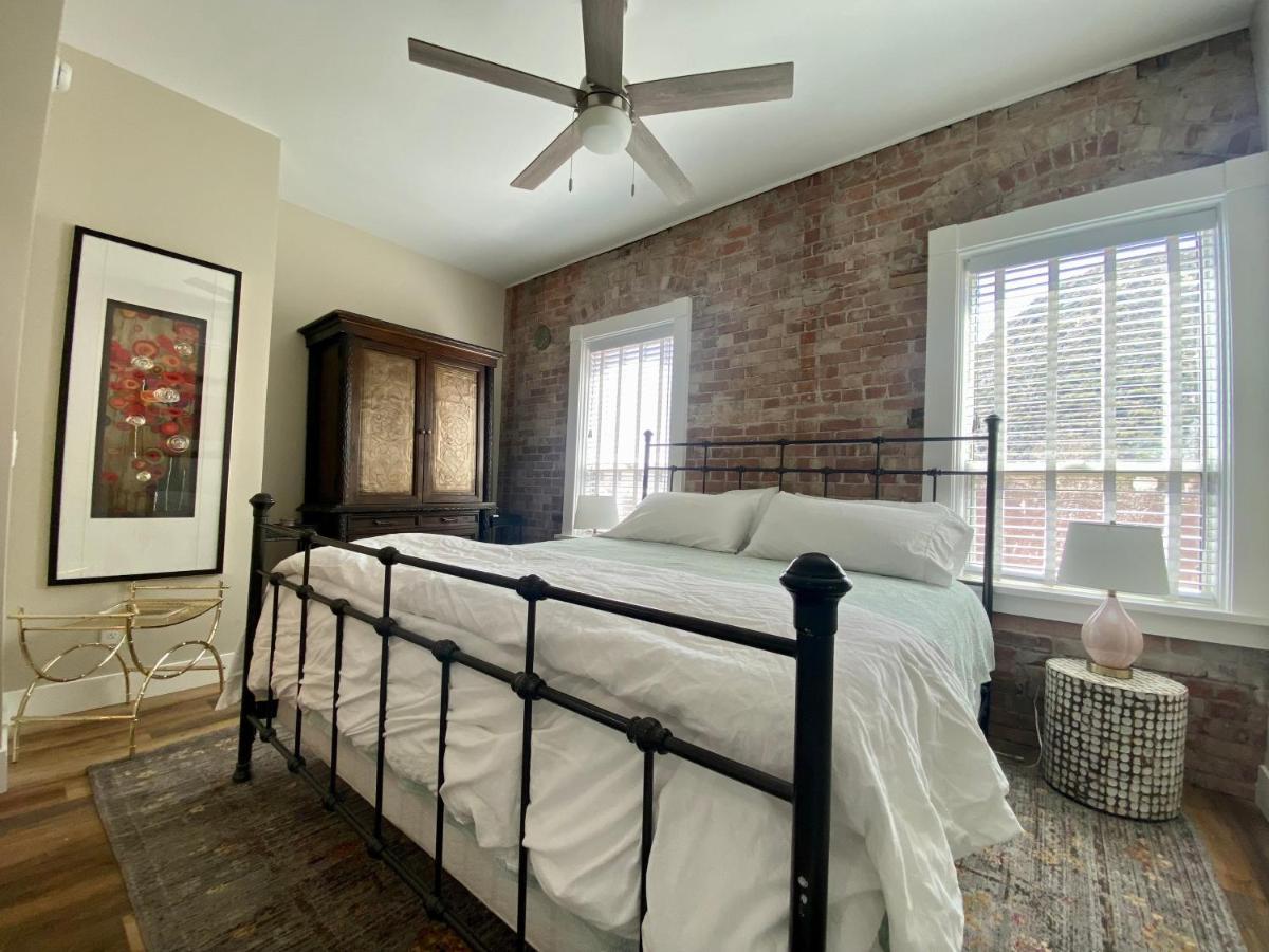 Bisbee Brownstone Suites Exterior photo