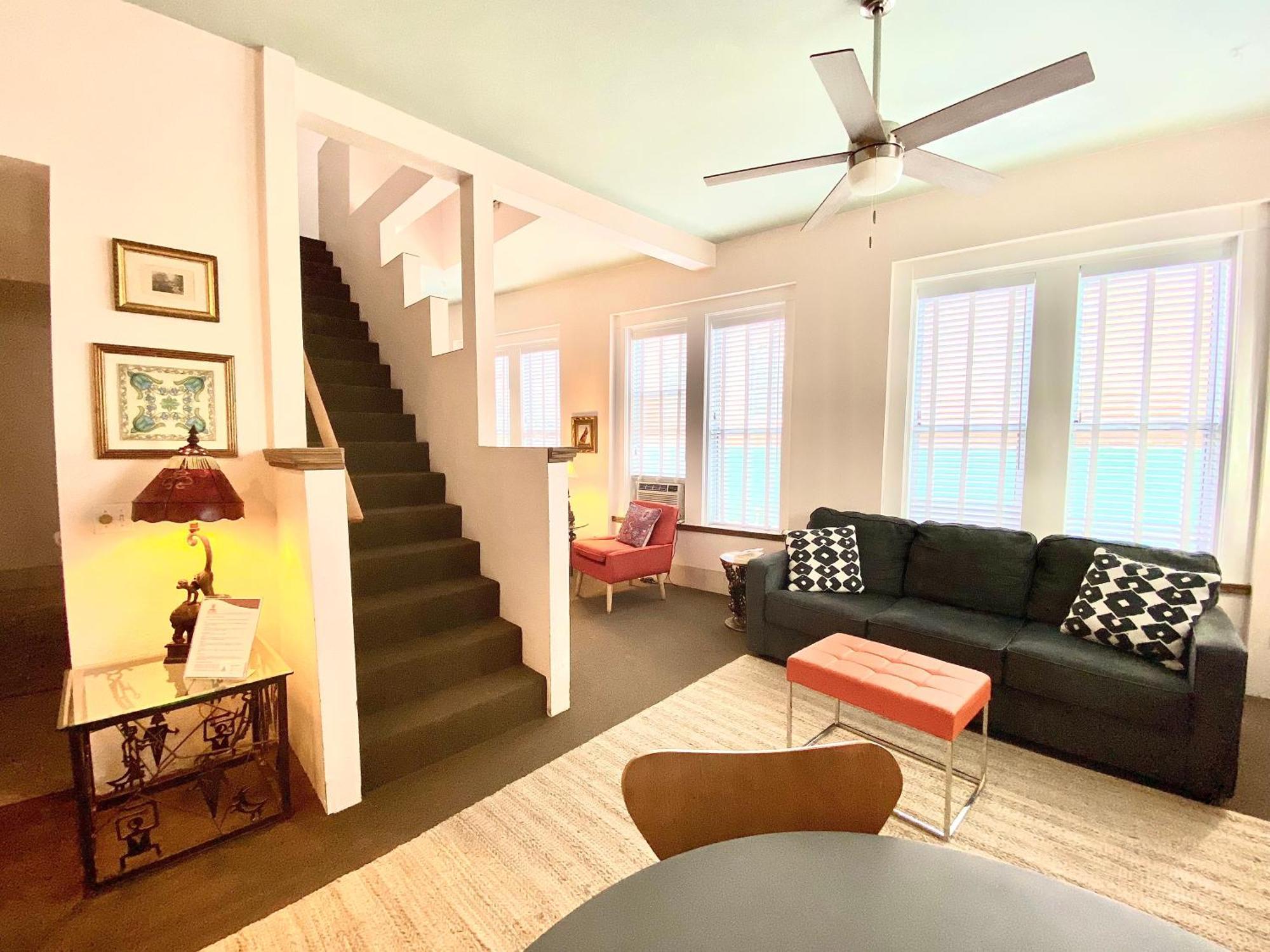 Bisbee Brownstone Suites Room photo
