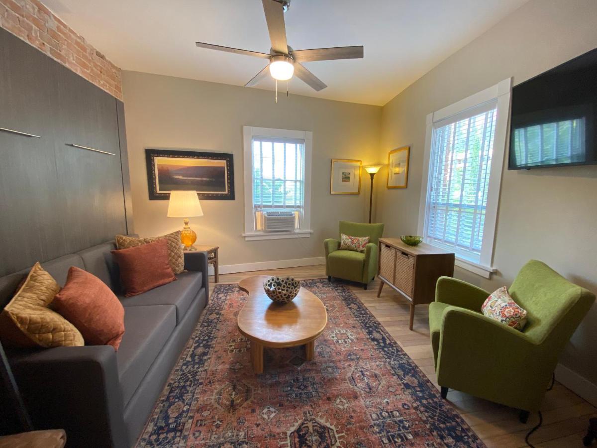 Bisbee Brownstone Suites Exterior photo